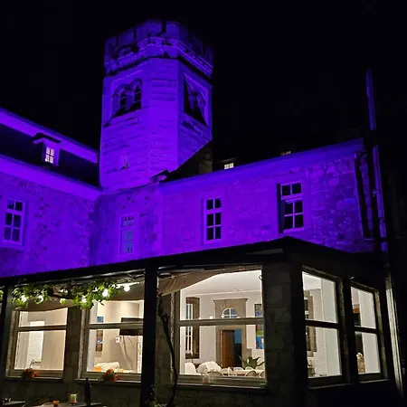 -berry Artdeco- Im Chateau Thor Pensionat