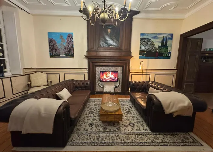 -berry Artdeco- Im Chateau Thor Guest house *